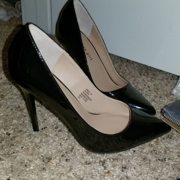 Pumps - Picture 1 of 1